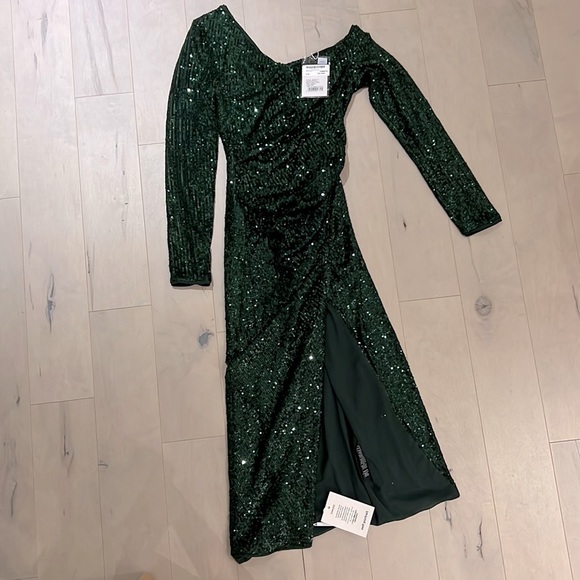 Self-Portrait Off-the-shoulder asymmetric sequinned dress green, UK 6/US 2 - Picture 4 of 9